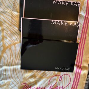 Mary Kay Elegant Pro Palette, set of 2